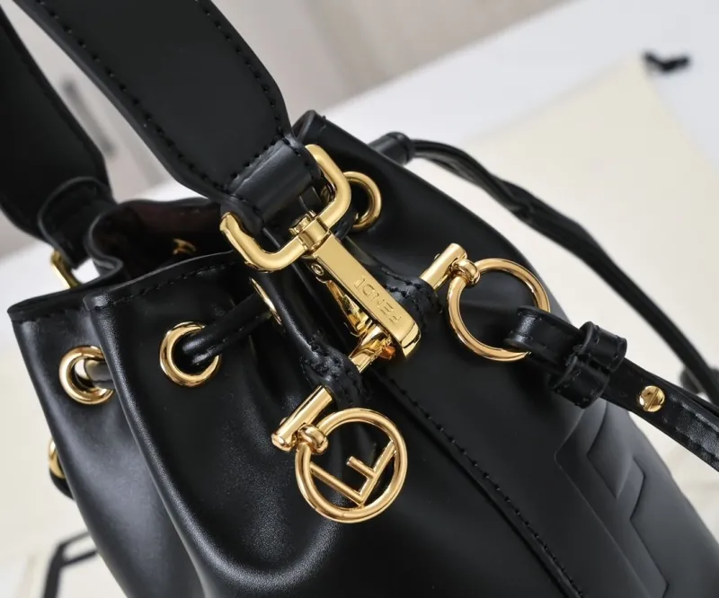 Fendi Black Leather Bucket Bag - Image 3