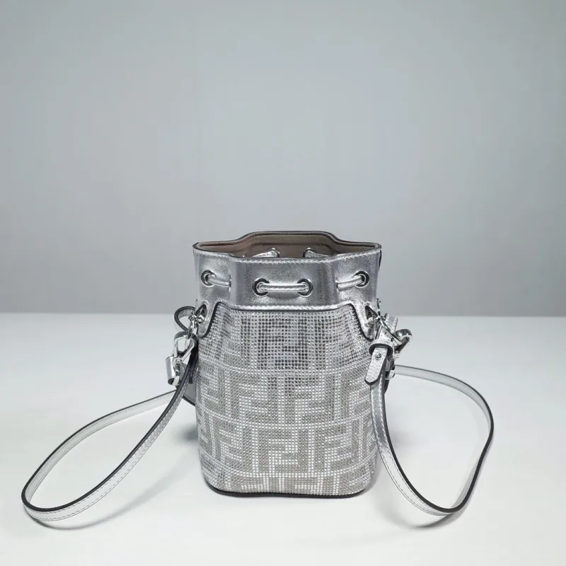 Fendi Silver Crystal Embellished Bucket Bag - Image 4