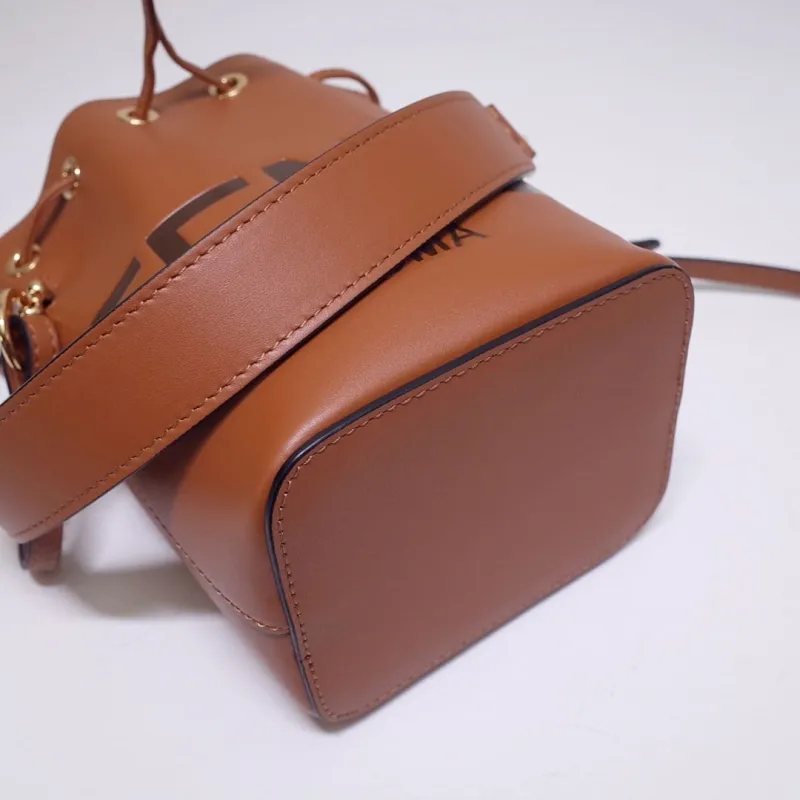 Fendi Brown Leather Bucket Bag - Image 4