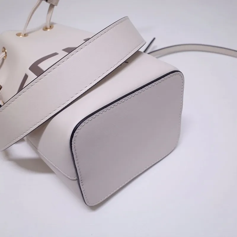 Fendi Roma White Bucket Bag - Image 4