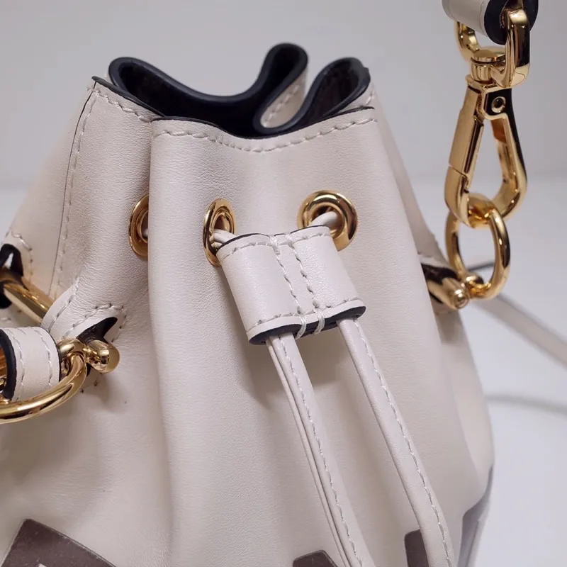 Fendi Roma White Bucket Bag - Image 5