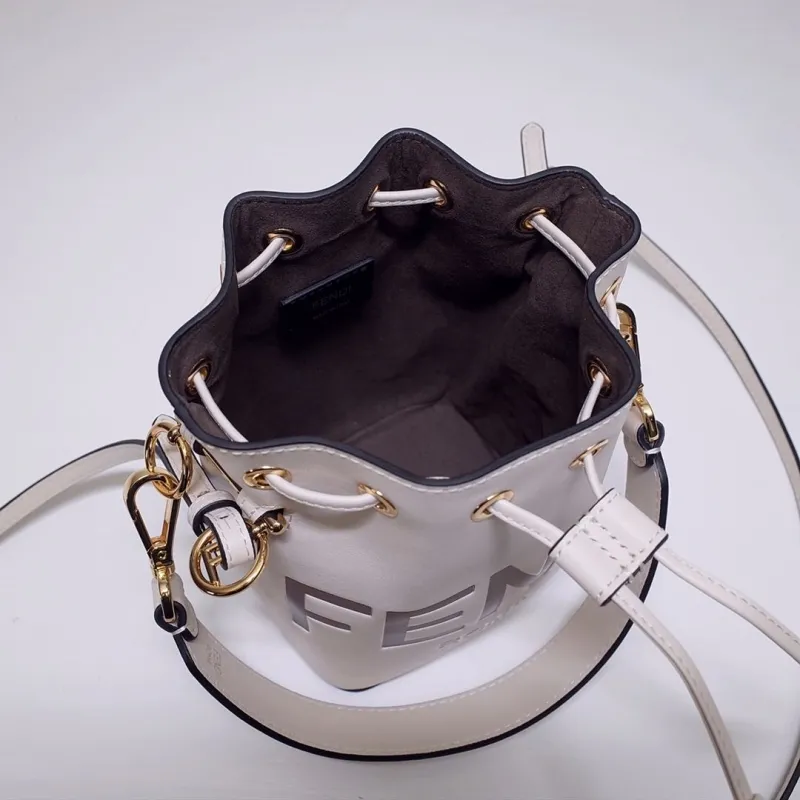 Fendi Roma White Bucket Bag - Image 8