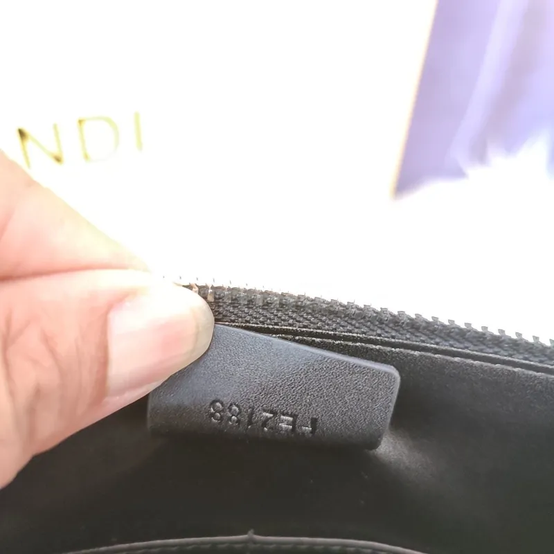 Fendi FF Monogram Clutch Bag - Image 9