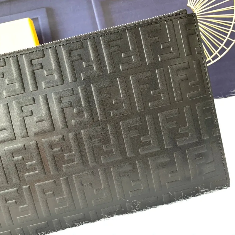 Fendi Black FF Logo Clutch Bag - Image 3