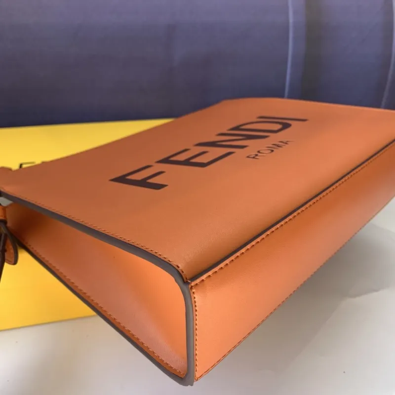 Fendi Roma Brown Leather Wristlet Clutch Bag - Image 4
