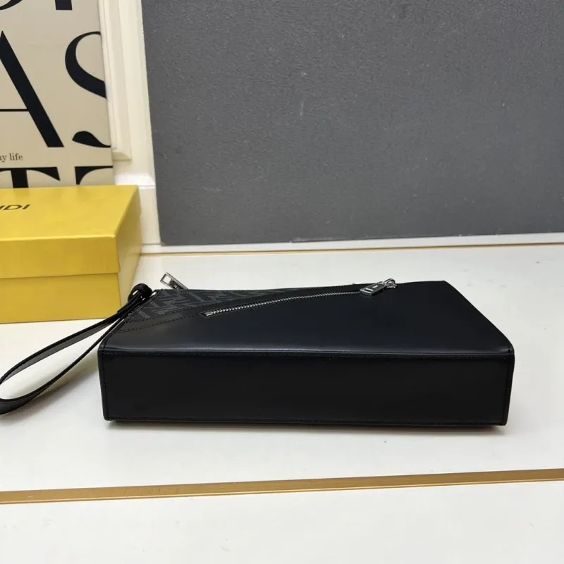 Fendi TT491 Black Clutch Bag - Image 6