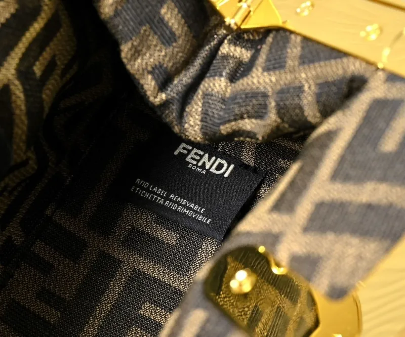 Fendi First Tan Leather Shoulder Bag - Image 8