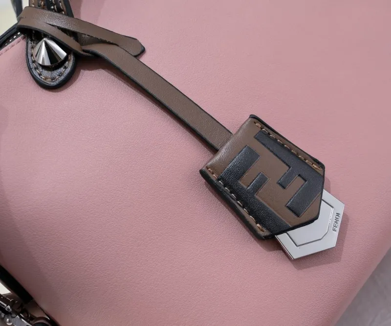 Fendi First Pink Leather Crossbody Handbag Size 38 - Image 4