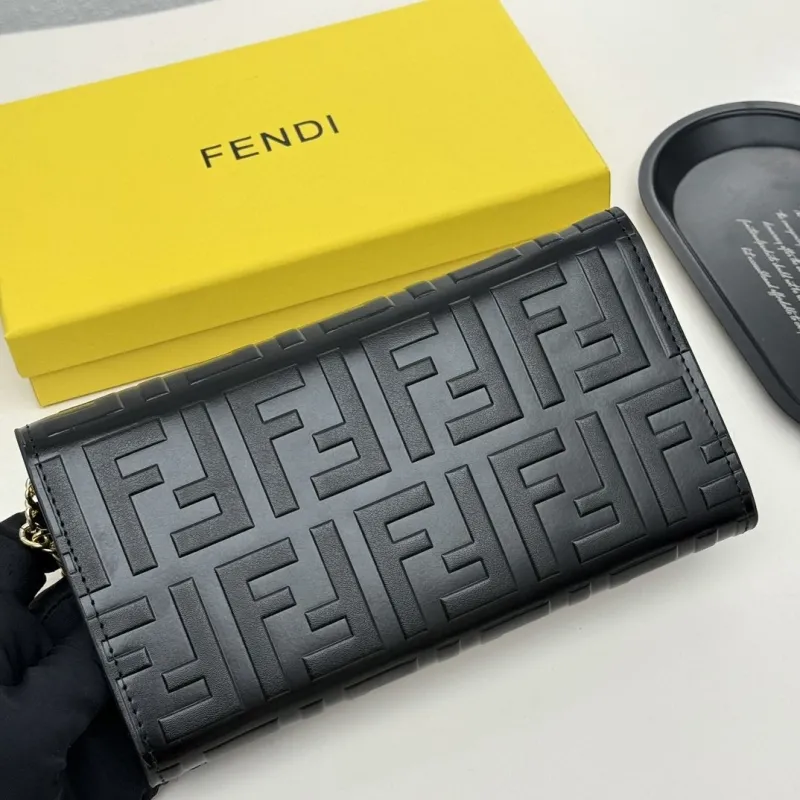 Fendi Black Chain Wallet Bag 19 - Image 4
