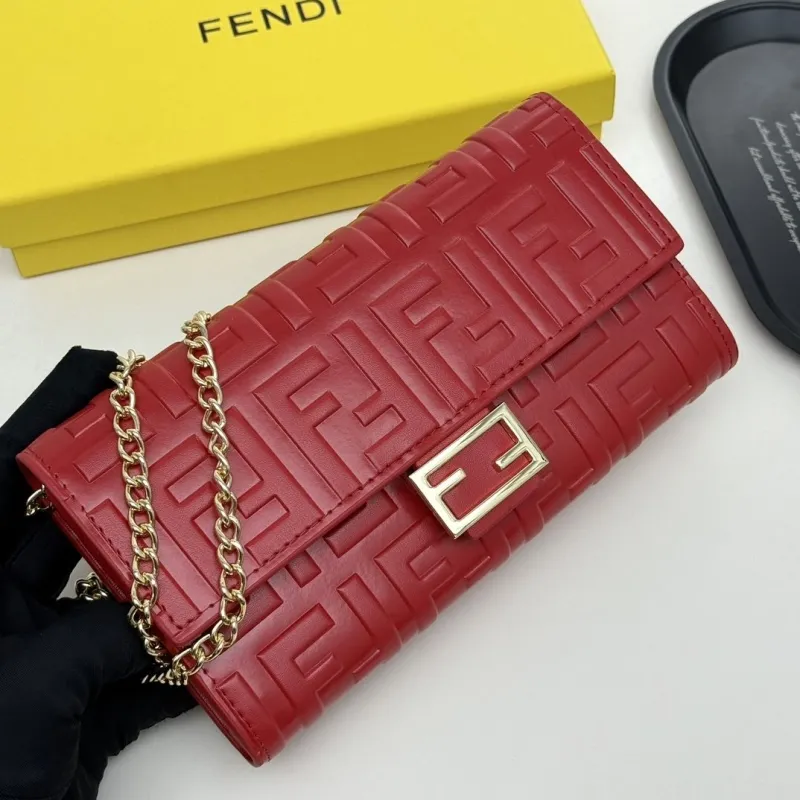 Fendi Red Chain Wallet - Image 3