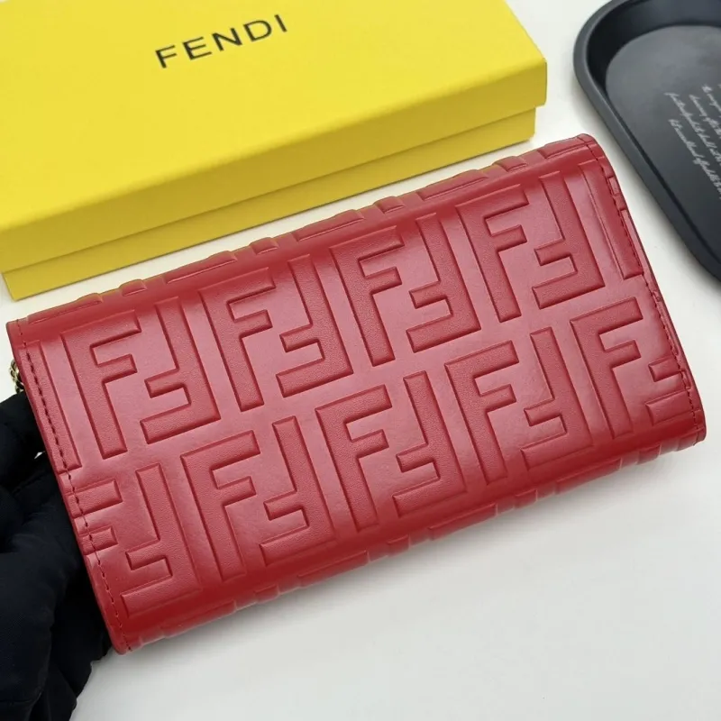 Fendi Red Chain Wallet - Image 4