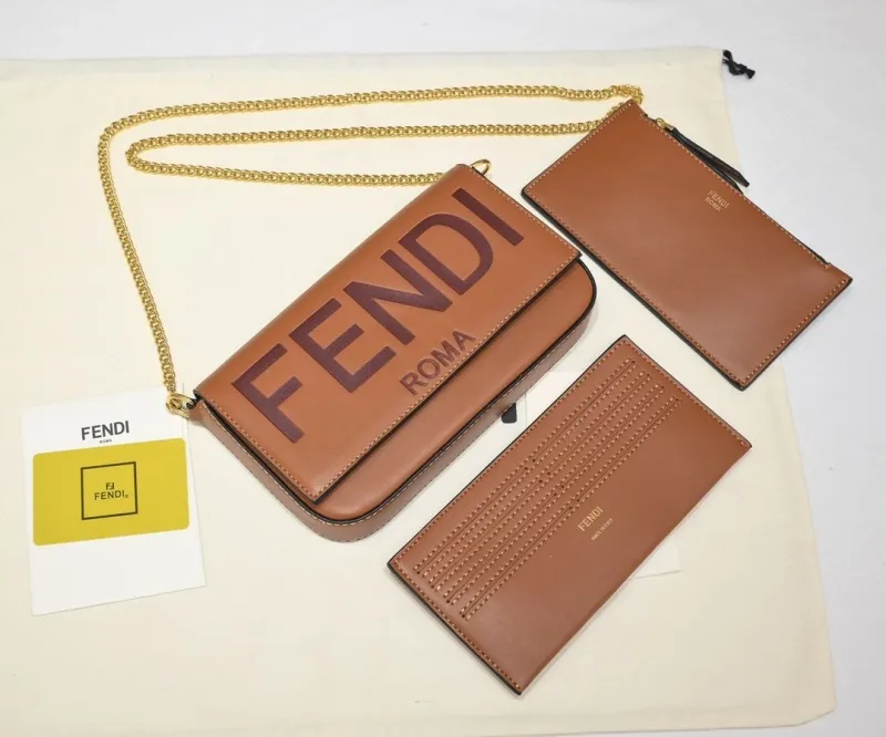 Fendi Roma Brown Chain Shoulder Bag - Image 5