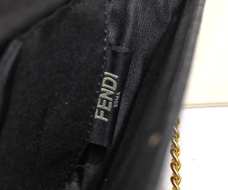 Fendi Roma Brown Chain Shoulder Bag - Image 8