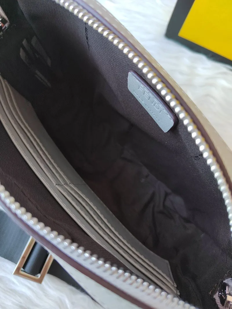 Fendi White Gray Red Crossbody Camera Bag - Image 7
