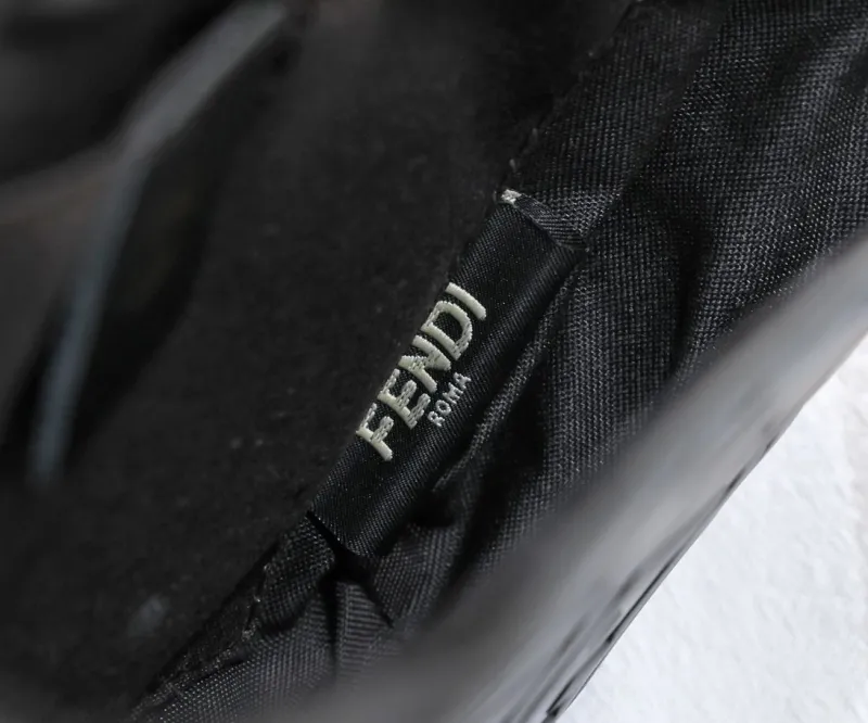 Fendi Black Chain Satchel Bag - Image 7