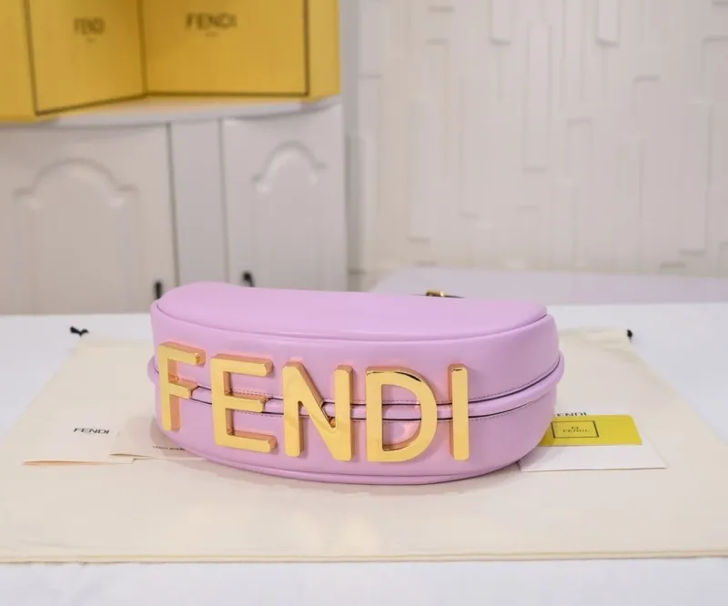 Fendi Lilac Leather Hobo Bag - Image 5