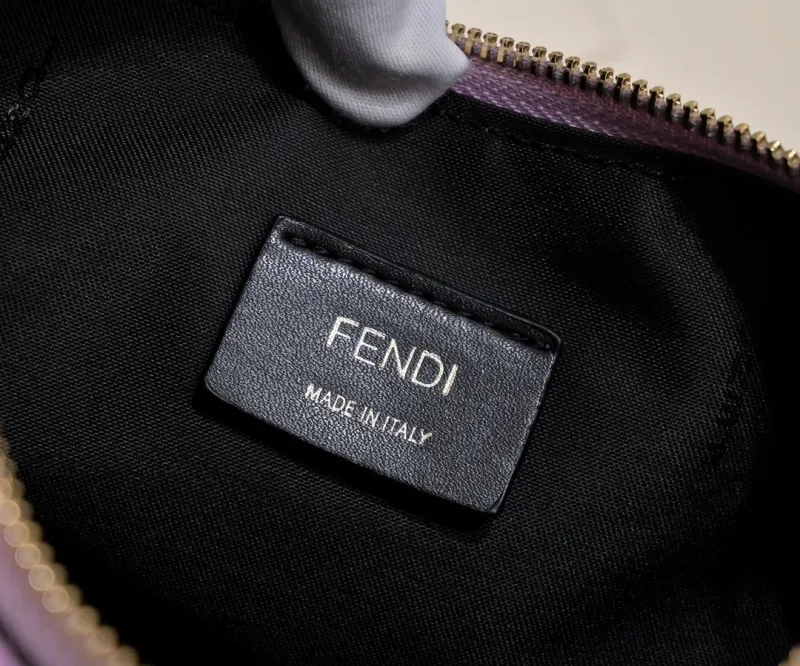 Fendi Lilac Leather Hobo Bag - Image 8