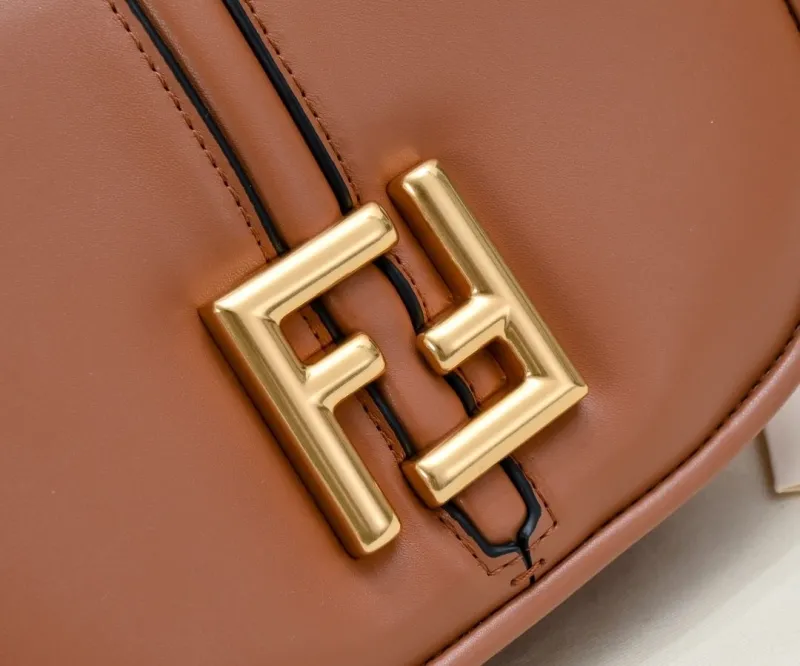 Fendi Brown Leather Crossbody Saddle Bag 170 - Image 4