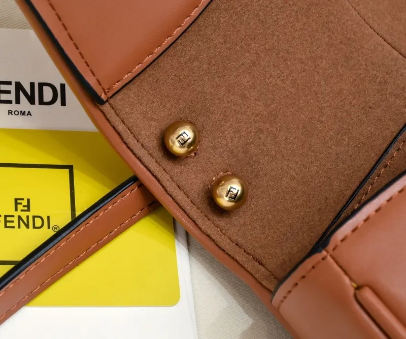Fendi Brown Leather Crossbody Saddle Bag 170 - Image 6