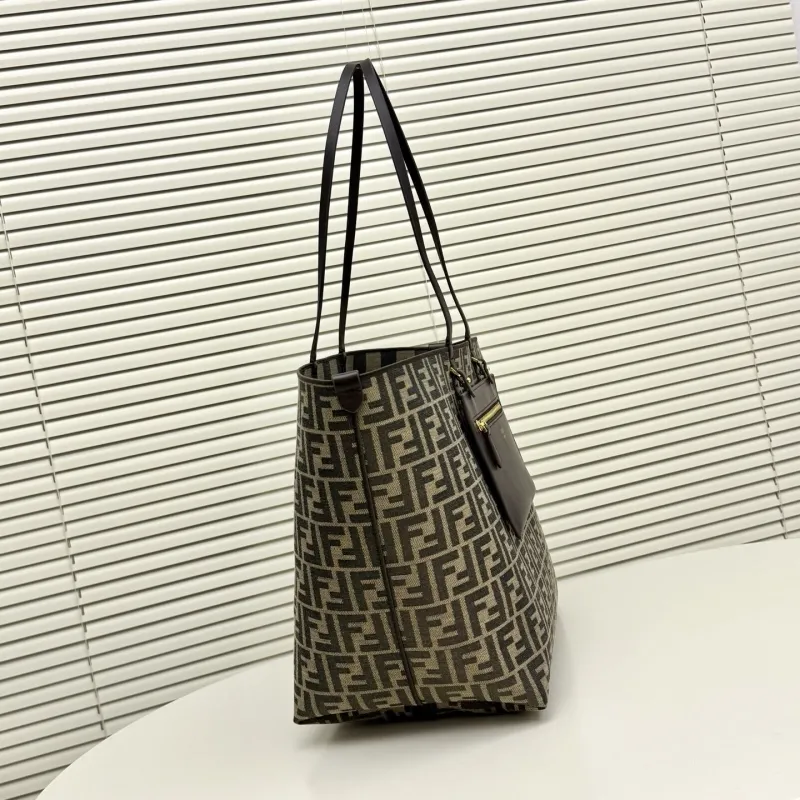 Alternative view of Fendi Shopping Bags-3