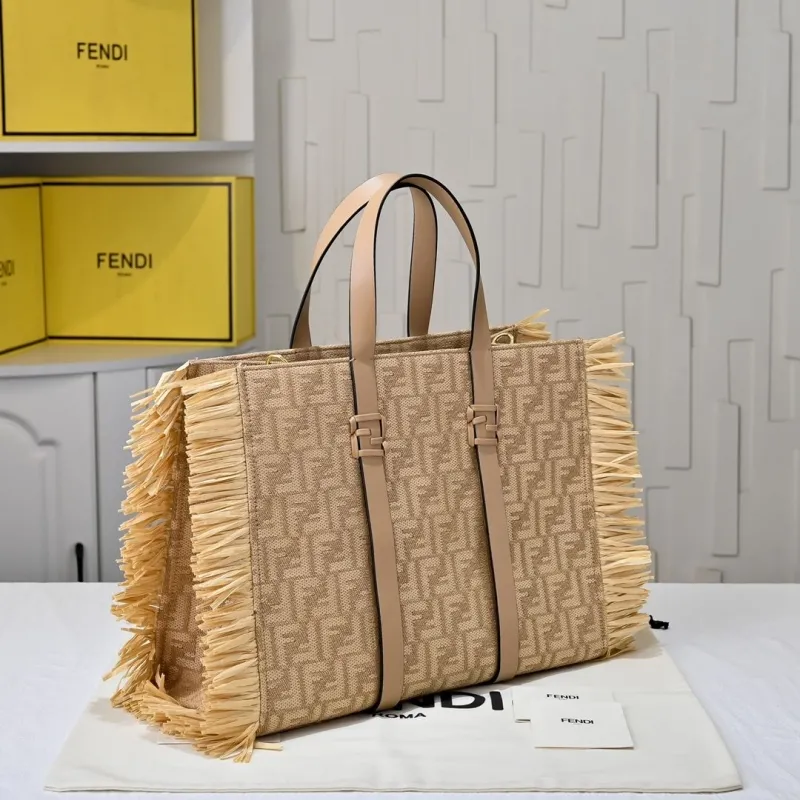 Alternative view of Fendi Shopping Bags-4