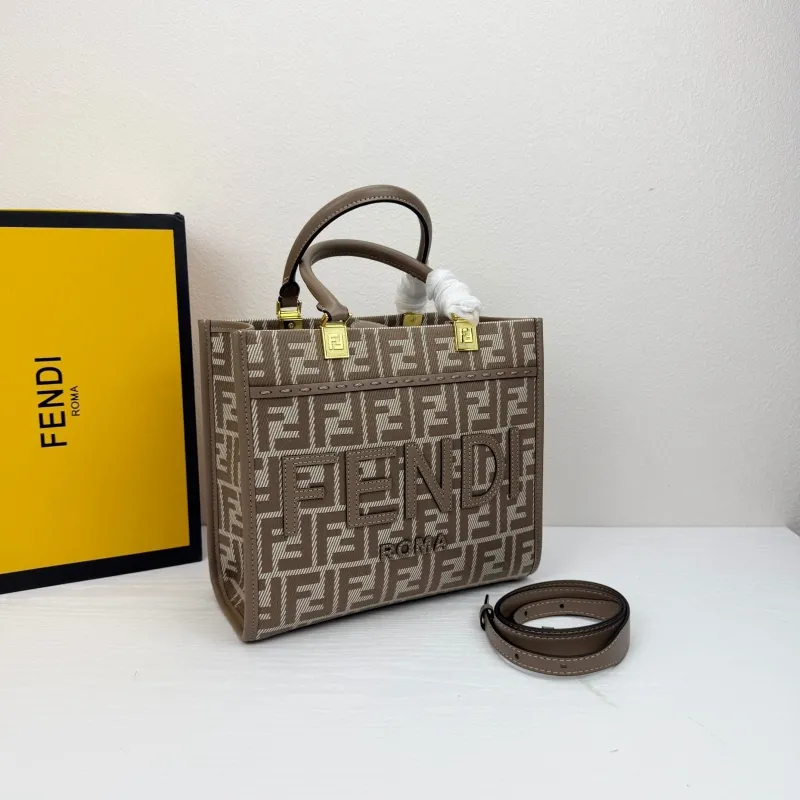 Alternative view of Fendi Shopping Bags-15