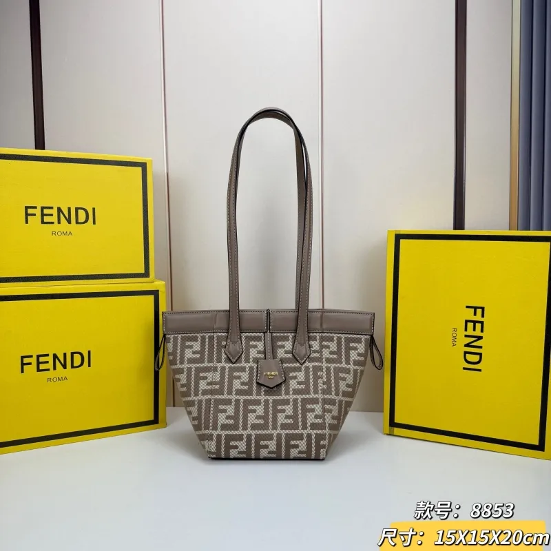 Fendi Shopping Bags-21