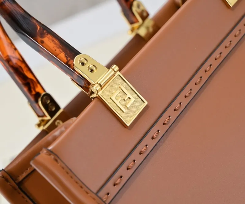 Fendi Roma Brown Leather Tote Bag - Image 5
