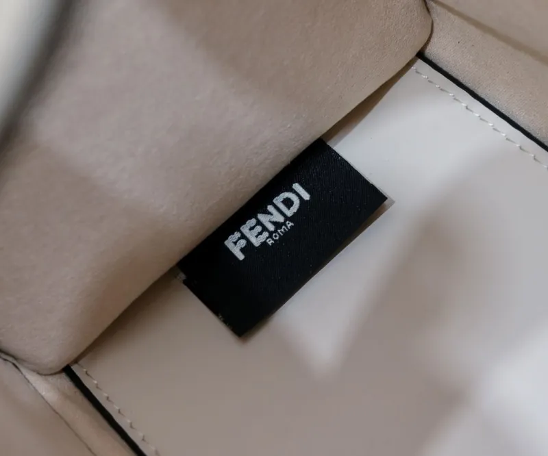 Fendi Roma Cream Leather Tote Shoulder Bag - Image 8
