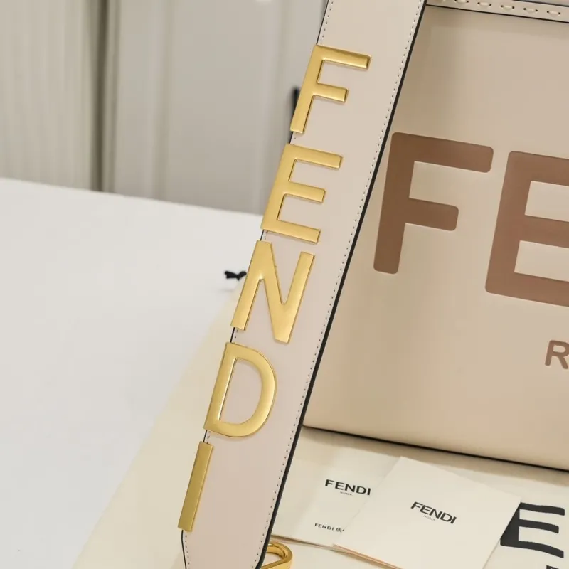 Fendi Roma Beige Leather Tote Bag - Image 4