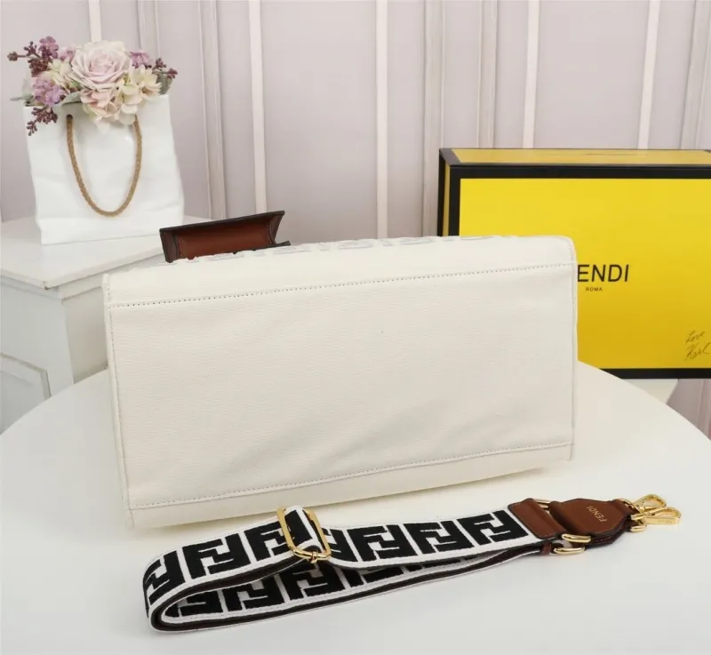 Fendi FF Monogram Tote Bag with Mini Pouch and Shoulder Strap - Image 6