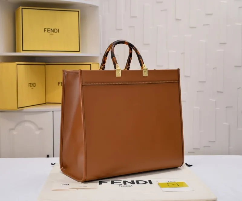 Fendi Roma Brown Leather Tote Bag - Image 6