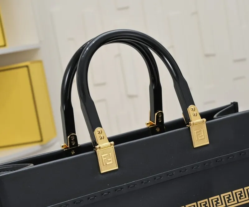 Fendi Fendace Black Leather Tote Bag - Image 5