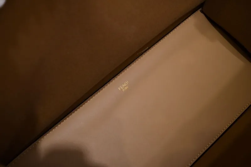 Fendi Tan Leather Shopping Tote Bag 59 - Image 7