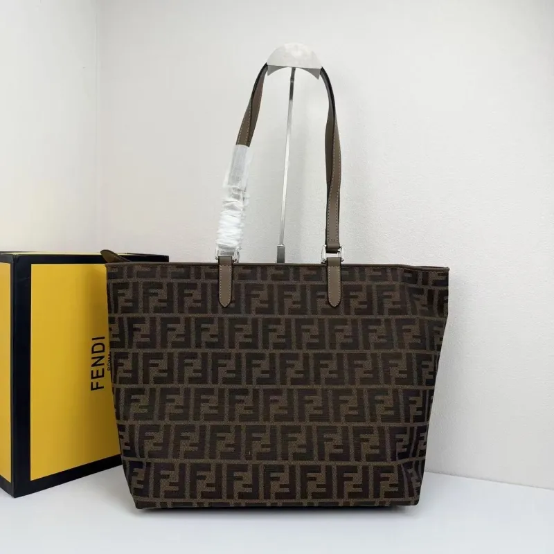 Fendi Shopping Bags-64 - Image 3