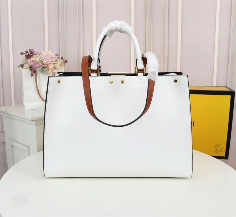 Alternative view of Fendi Shopping Bags-69