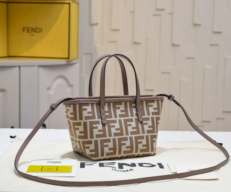 Alternative view of Fendi Shopping Bags-74