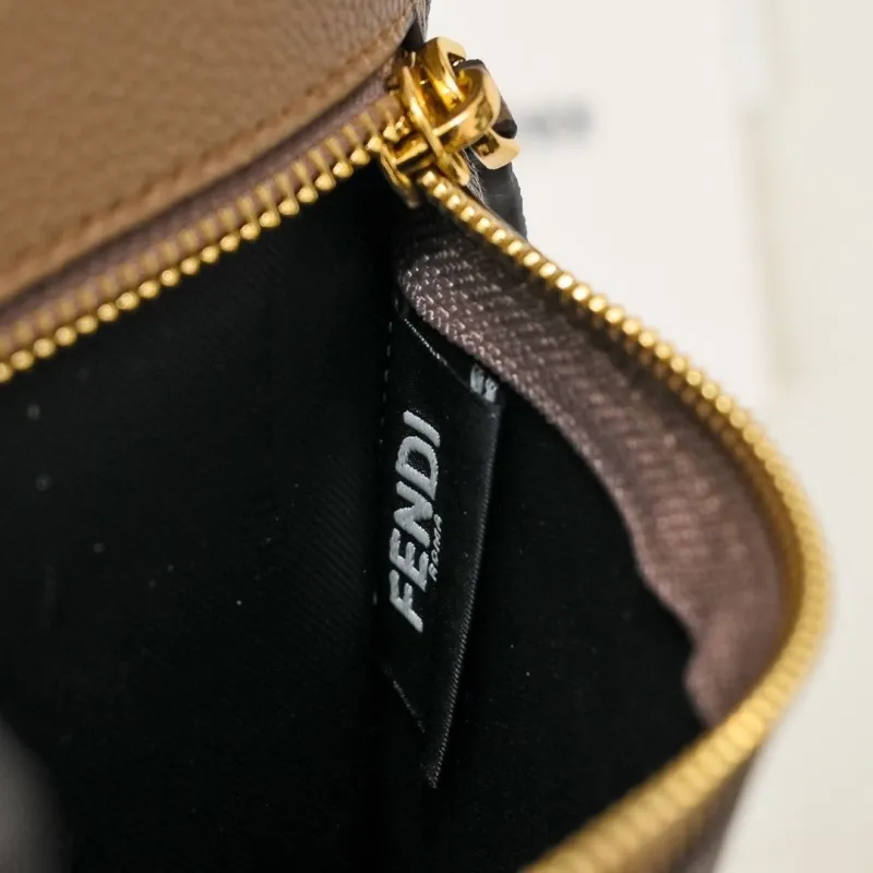 Fendi Shopping Bags-75 - Image 7