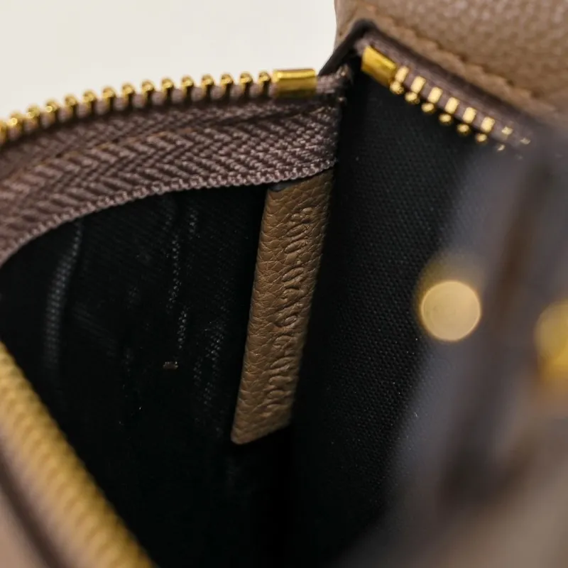 Fendi Shopping Bags-75 - Image 8