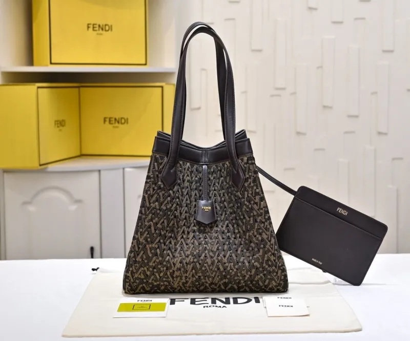 Fendi Shopping Bags-84