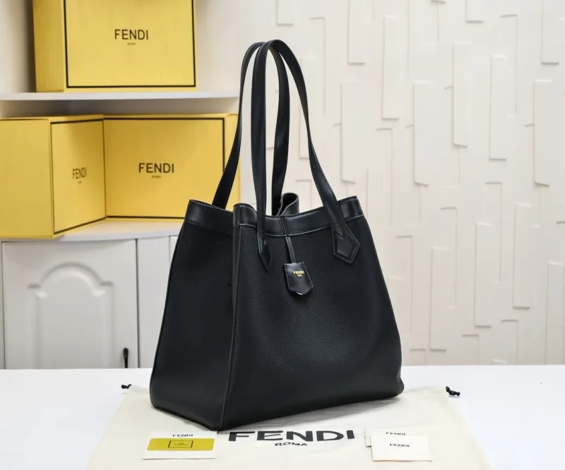 Alternative view of Fendi Shopping Bags-85