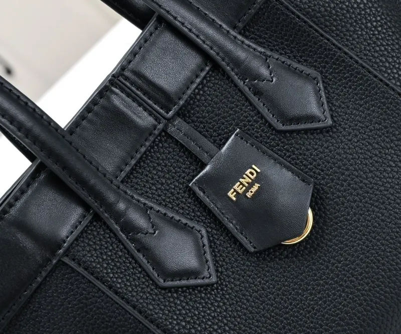 Fendi Shopping Bags-100 - Image 4