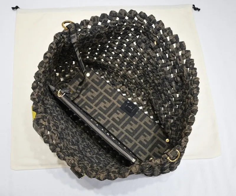Fendi Woven Tote Bag with Pouch - Image 9