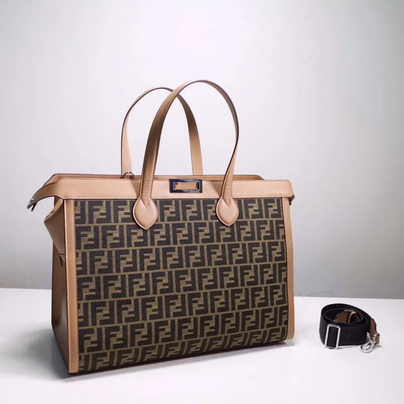 Alternative view of Fendi Shopping Bags-108