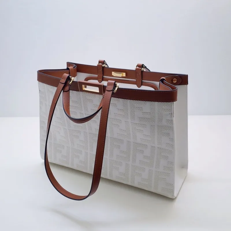 Fendi Shopping Bags-109 - Image 3