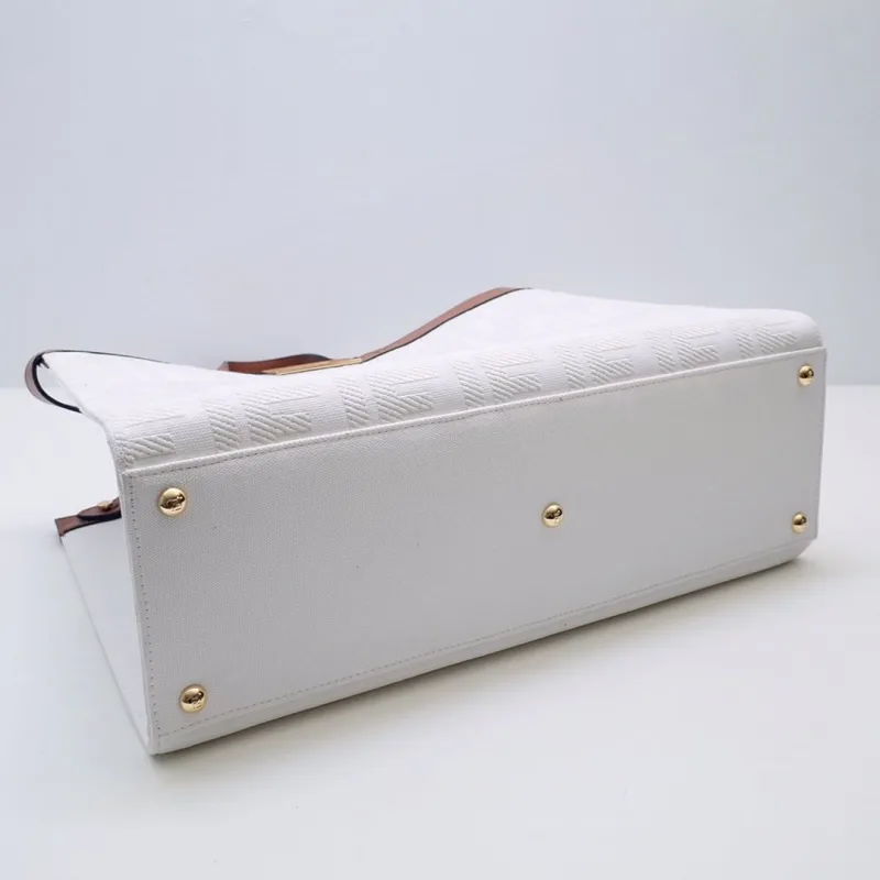 Fendi Shopping Bags-109 - Image 5