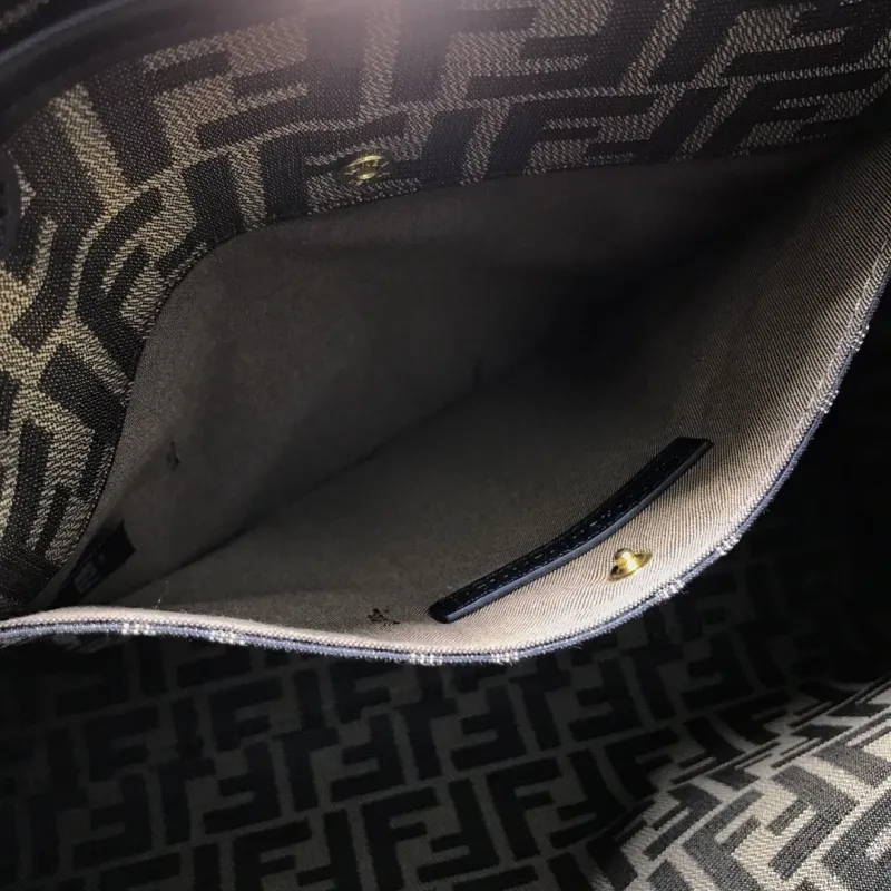 Fendi FF Monogram Tote Bag 110 - Image 8