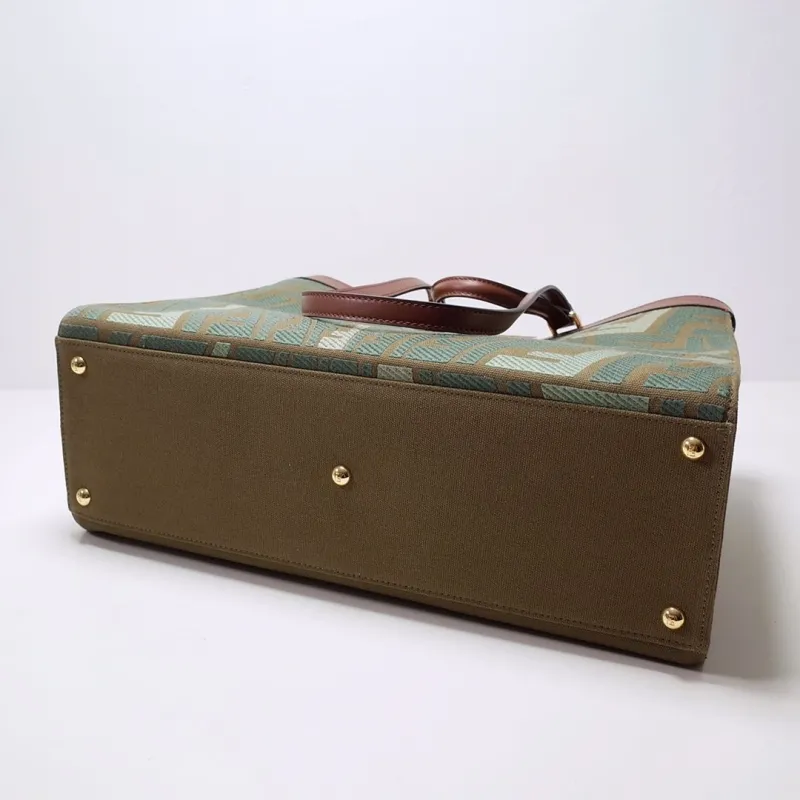 Fendi Shopping Bags-112 - Image 6