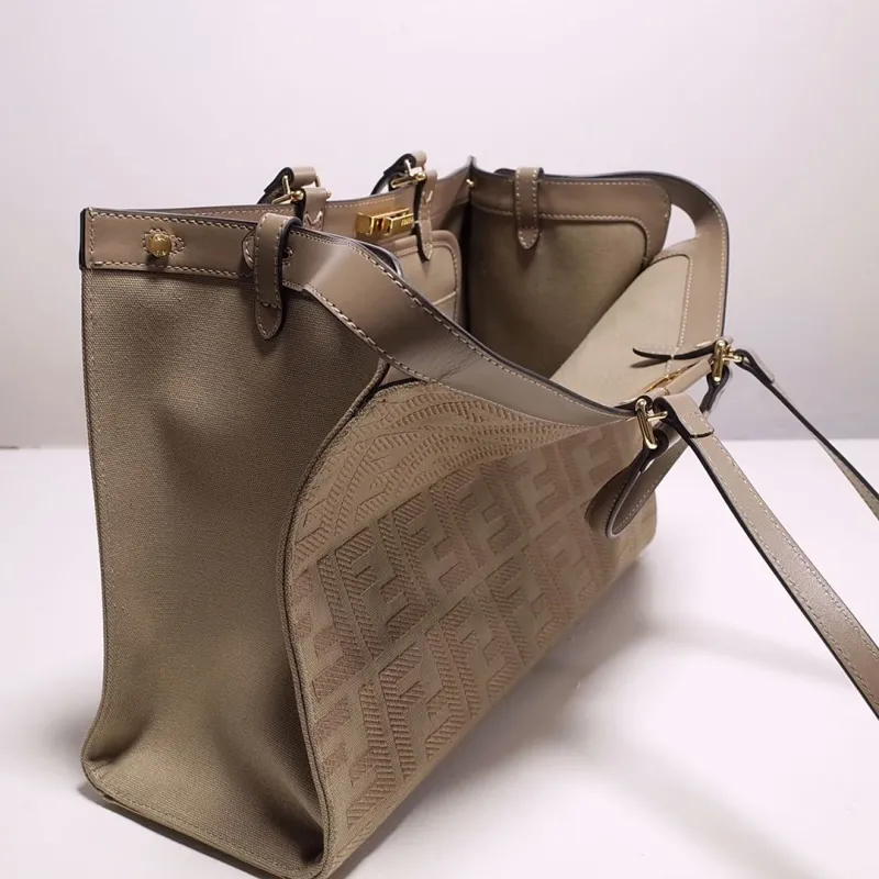 Fendi Beige Tote Bag 114 - Image 9