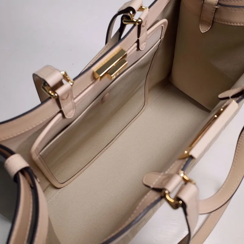 Fendi Shopping Bags-115 - Image 7